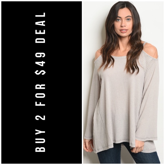 Very J Tops - ☀️LAST3️⃣//ICE GRAY WAFFLE COLD SHOULDER TOP